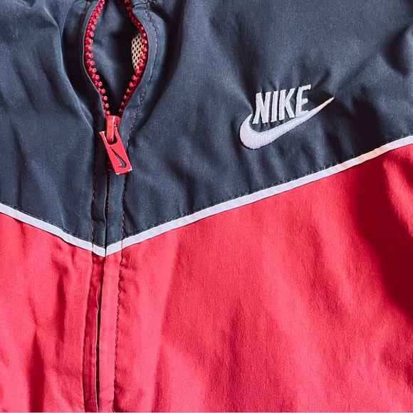 Nike Boy’s Hooded Lightweight Windbreaker Jacket size 4T Red & Grey - Picture 5 of 11